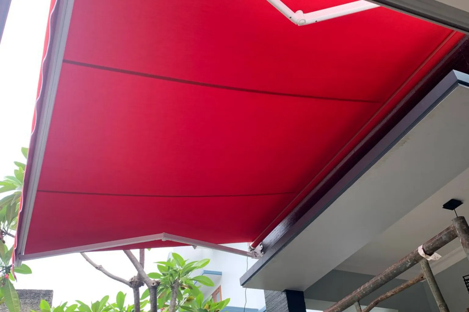 Awning Gulung Otomatis